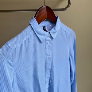 H&N Divided - Blue Pinstripe Dress Shirt - Size 0